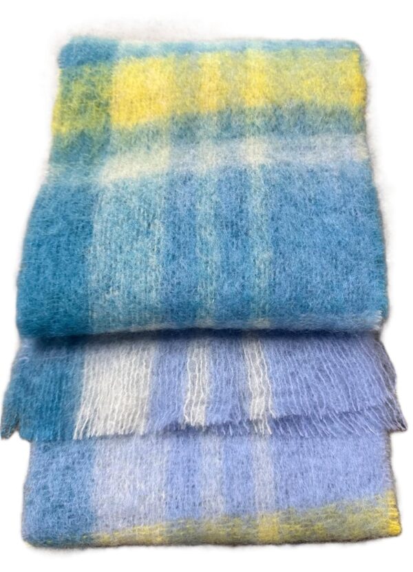Mohair Scarves in Luxurious Colours - Image 34