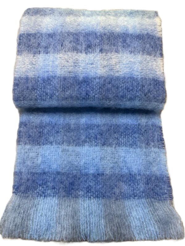 Mohair Scarves in Luxurious Colours - Image 20