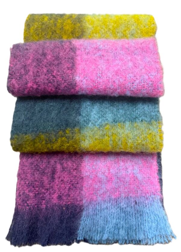 Mohair Scarves in Luxurious Colours - Image 22